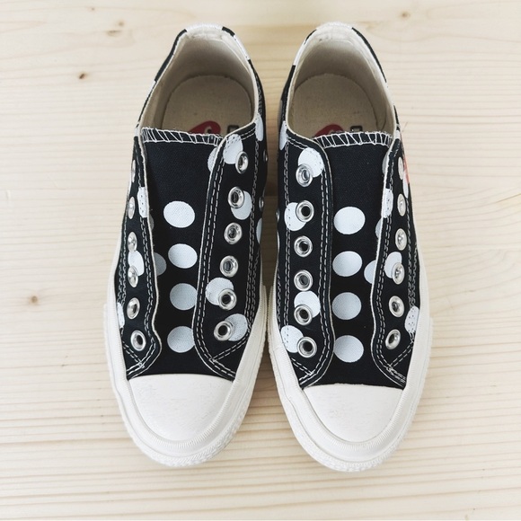 Comme Des Garcons PLAY x Converse Chuck Taylor All Star Polka Dot Low Tops - Picture 3 of 7